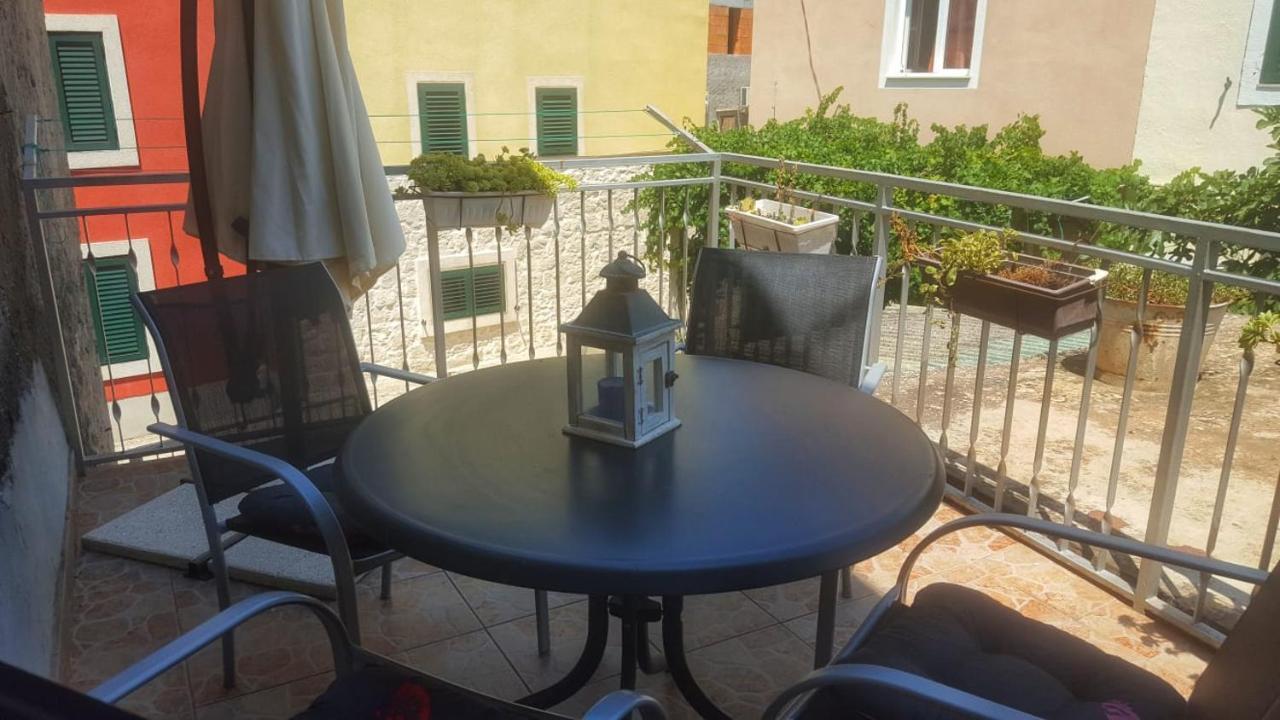 Beachfront House Sea La Vie Kastela Exterior photo